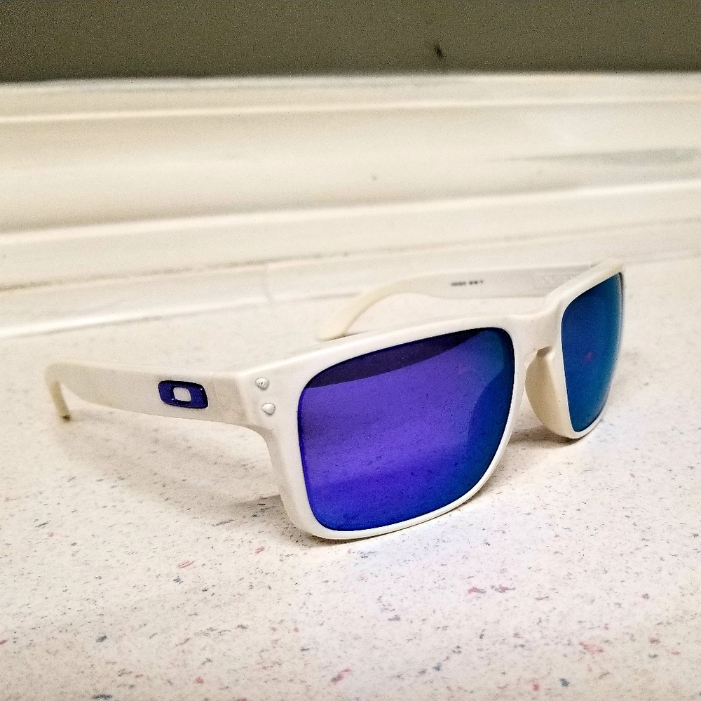 Oakley Holbrook sunglasses